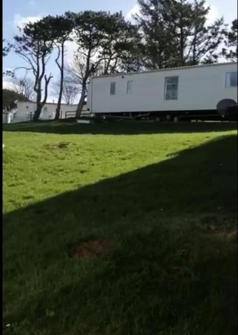 2 Bedroom Caravan. Newquay. Cornwall. New Quay エクステリア 写真