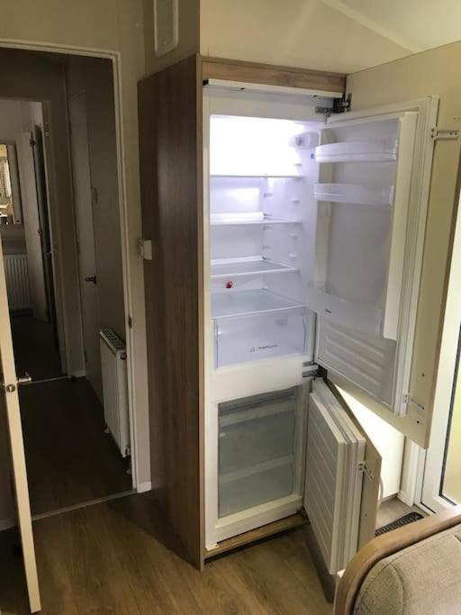 2 Bedroom Caravan. Newquay. Cornwall. New Quay エクステリア 写真